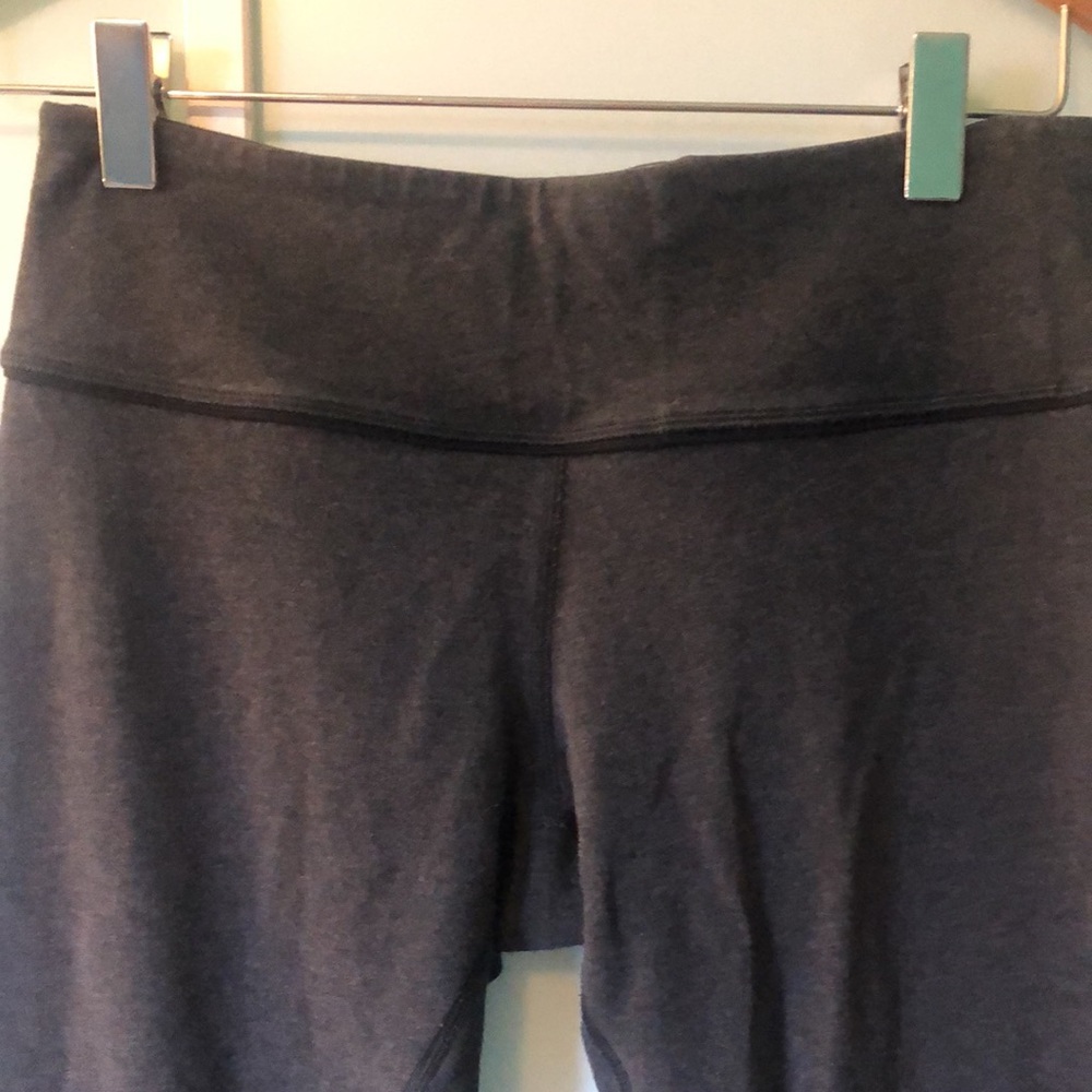 Lululemon cropped pants - Picture 2 of 6
